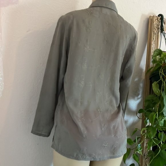 Blouse Villager a Liz Claiborne Company Green Polyester Embroidery floral design - Picture 6 of 10